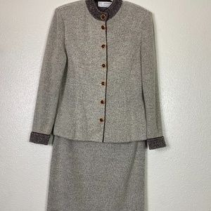 St. John Gray Pencil Skirt Knee-Length Work